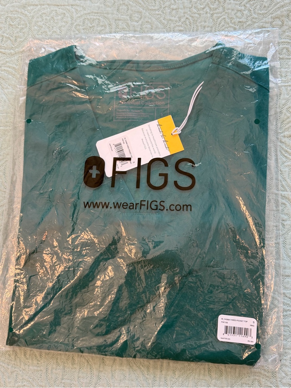 FIGS Women’s Scrub Top in Teal Green